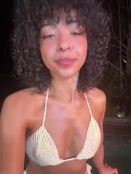 Snapshot of OSHUN_ chatting on 16, 1, 2026 OSHUN online show from 16, 1, 2026