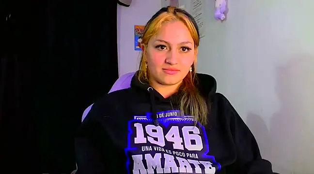 Snapshot of lucycherry__ chatting on 31, 12, 2024 lucycherry online show from 31, 12, 2024