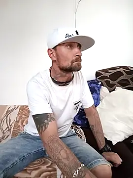 Snapshot of Diabel86 chatting on 11, 9, 2025 Diabel86 online show from 11, 9, 2025