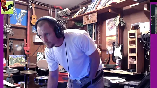 Snapshot of itsjameswebbscope chatting on 12, 11, 2025 itsjameswebbscope online show from 12, 11, 2025