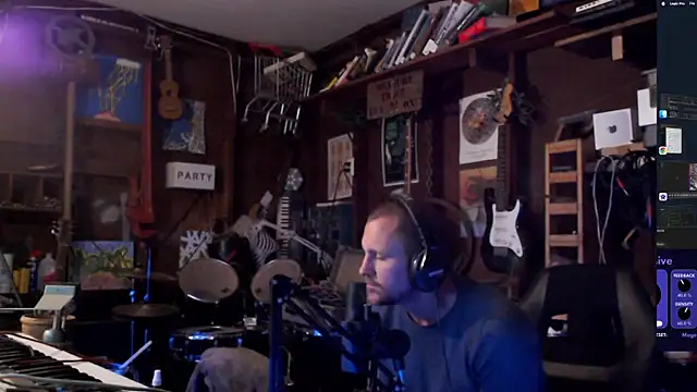 Snapshot of itsjameswebbscope chatting on 15, 11, 2025 itsjameswebbscope online show from 15, 11, 2025