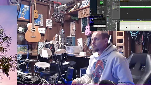 Snapshot of itsjameswebbscope chatting on 24, 11, 2025 itsjameswebbscope online show from 24, 11, 2025