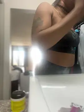 Snapshot of PrettyGal_Tingz chatting on 7, 2, 2025 PrettyGal Tingz online show from 7, 2, 2025