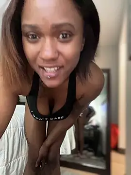 Snapshot of PrettyGal_Tingz chatting on 9, 2, 2025 PrettyGal Tingz online show from 9, 2, 2025