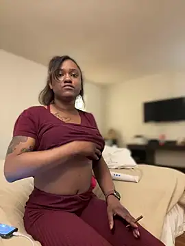 Snapshot of PrettyGal_Tingz chatting on 21, 2, 2025 PrettyGal Tingz online show from 21, 2, 2025