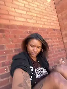 Snapshot of PrettyGal_Tingz chatting on 10, 3, 2025 PrettyGal Tingz online show from 10, 3, 2025