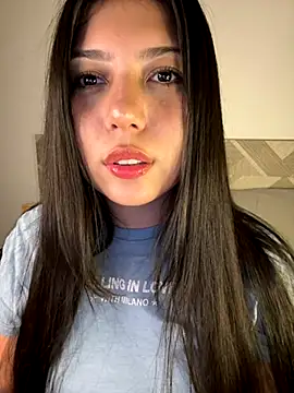 Maii chan online show from 4, 12, 2025