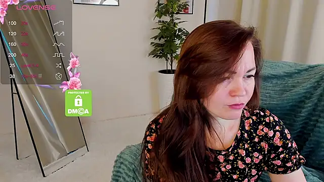 VanessaSmuth online show from 13, 10, 2025