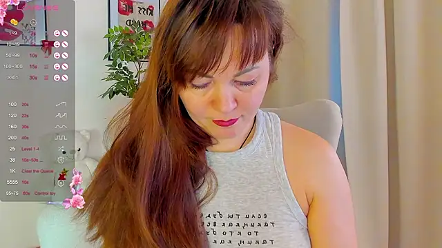 Snapshot of VanessaSmuth chatting on 5, 2, 2026 VanessaSmuth online show from 5, 2, 2026