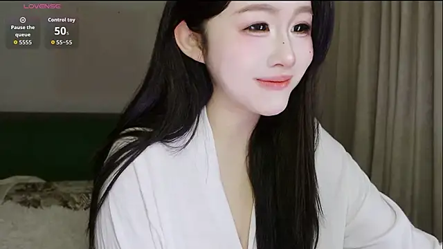 Snapshot of Hazel-11 chatting on 2, 2, 2026 Hazel-11 online show from 2, 2, 2026