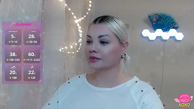 JewellKiss7 online show from 2, 12, 2025