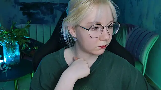 NancyMartinez online show from 8, 2, 2025