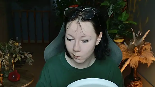 NancyMartinez online show from 17, 12, 2025