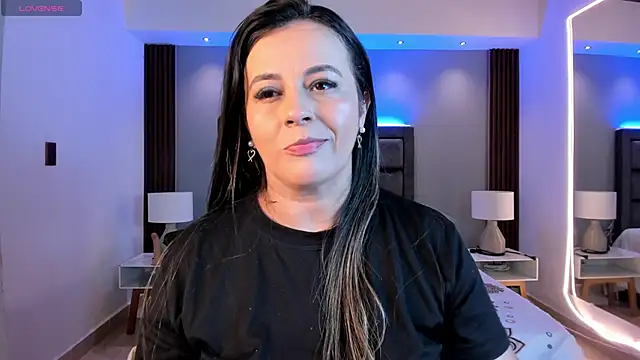 Susann Ross online show from 17, 11, 2025