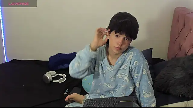 blue baby20 online show from 6, 3, 2025