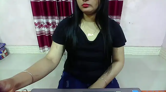 Snapshot of LovelyRose69 chatting on 7, 1, 2025 LovelyRose69 online show from 7, 1, 2025