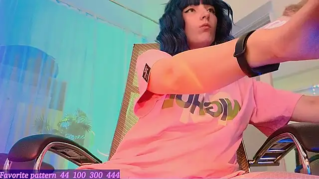 Toxic Ellies online show from 12, 7, 2026