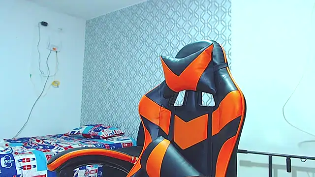 ADAM HOT online show from 19, 4, 2026