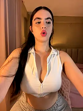 Mavi Coless online show from 14, 12, 2025