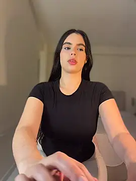 Mavi Coless online show from 18, 7, 2026