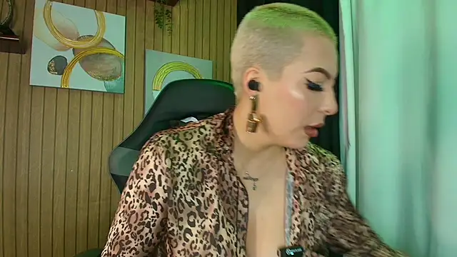 Snapshot of Camila_Chainn chatting on 4, 2, 2026 Camila Chainn online show from 4, 2, 2026