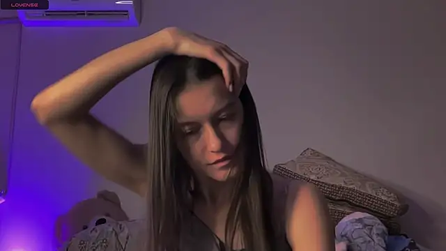 Snapshot of Alice__grace chatting on 18, 2, 2025 Alice  grace online show from 18, 2, 2025
