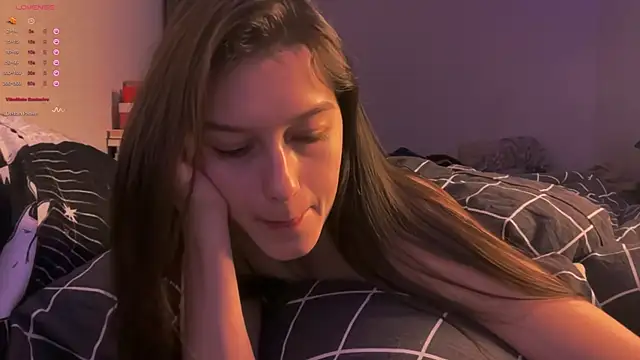 Snapshot of Alice__grace chatting on 27, 2, 2025 Alice  grace online show from 27, 2, 2025