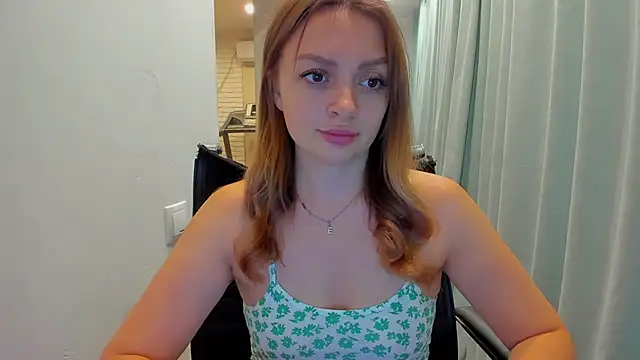 Snapshot of realfairy chatting on 21, 9, 2025 realfairy online show from 21, 9, 2025