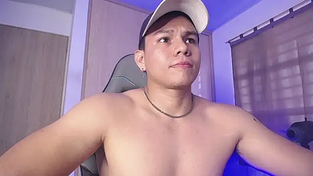 RoyConstance online show from 8, 3, 2025