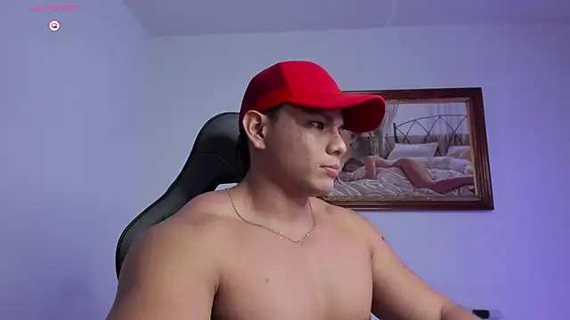 Snapshot of RoyConstance chatting on 22, 4, 2026 RoyConstance online show from 22, 4, 2026