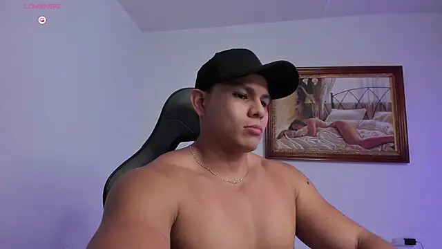 Snapshot of RoyConstance chatting on 5, 5, 2026 RoyConstance online show from 5, 5, 2026