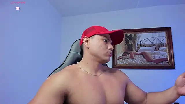 Snapshot of RoyConstance chatting on 9, 5, 2026 RoyConstance online show from 9, 5, 2026
