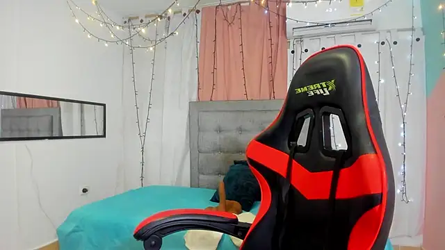 valentina 0  online show from 14, 2, 2025