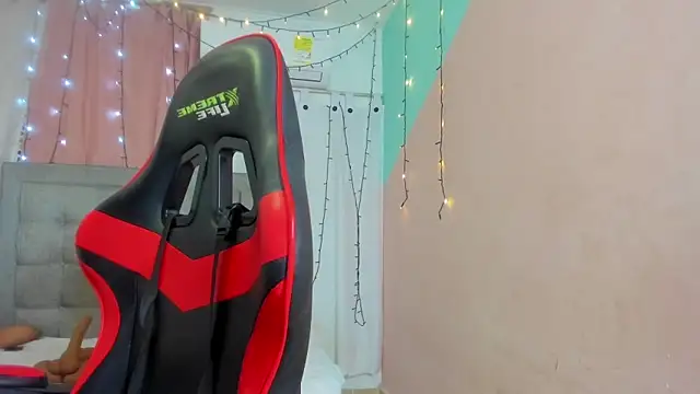 valentina 0  online show from 27, 2, 2025