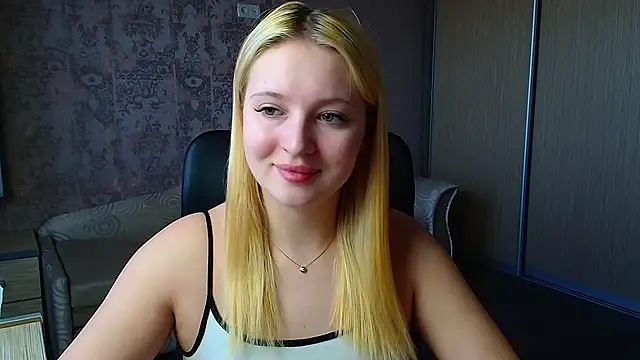 Snapshot of Milka_kiss_ chatting on 22, 4, 2026 Milka kiss online show from 22, 4, 2026