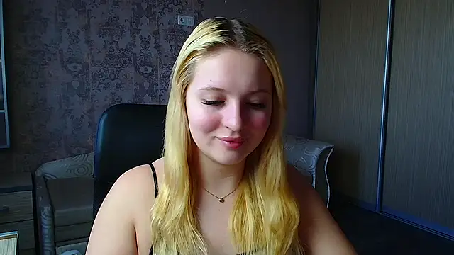 Snapshot of Milka_kiss_ chatting on 7, 5, 2026 Milka kiss online show from 7, 5, 2026