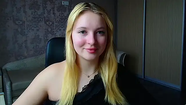 Snapshot of Milka_kiss_ chatting on 15, 5, 2026 Milka kiss online show from 15, 5, 2026