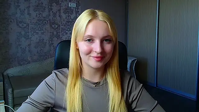 Snapshot of Milka_kiss_ chatting on 2, 6, 2026 Milka kiss online show from 2, 6, 2026