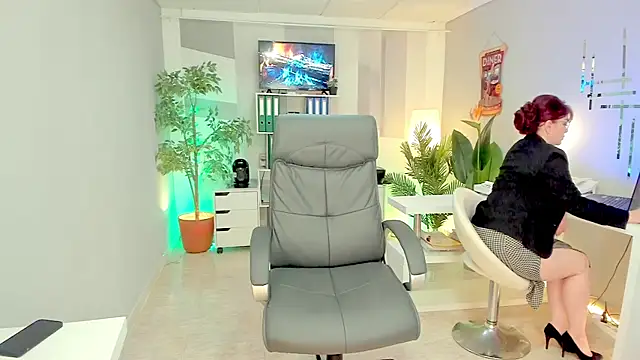 Snapshot of Butterflyblue_dream chatting on 13, 2, 2025 Butterflyblue dream online show from 13, 2, 2025