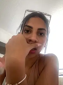 Snapshot of sharonmiller_2_ chatting on 4, 1, 2025 sharonmiller 2 online show from 4, 1, 2025