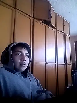 Snapshot of LoganFinds chatting on 1, 10, 2025 LoganFinds online show from 1, 10, 2025