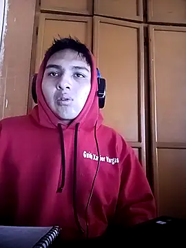 Snapshot of LoganFinds chatting on 14, 10, 2025 LoganFinds online show from 14, 10, 2025