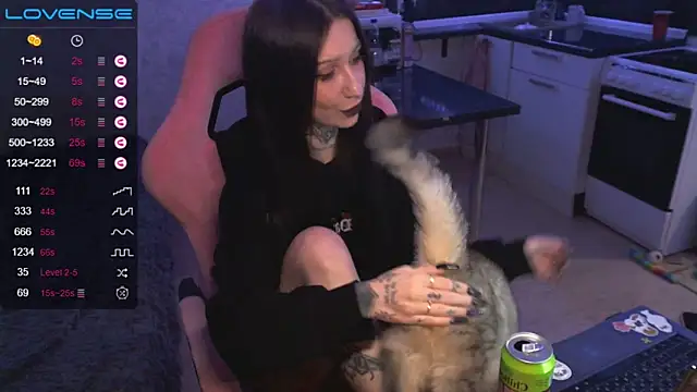 yngmilf online show from 28, 11, 2025