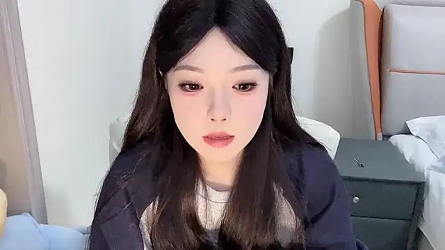 Snapshot of Q-ing chatting on 24, 1, 2025 Q-ing online show from 24, 1, 2025