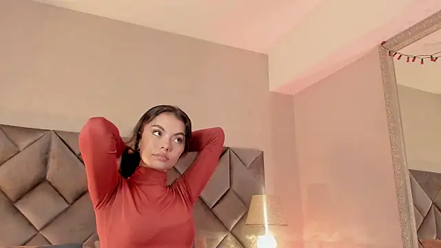 Luisa0110 online show from 24, 7, 2026