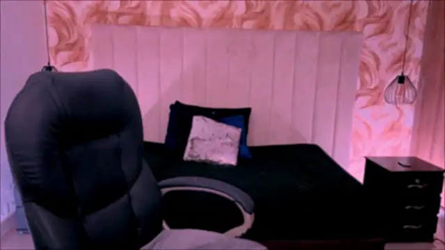 Snapshot of Xisu_ chatting on 12, 4, 2026 Xisu online show from 12, 4, 2026