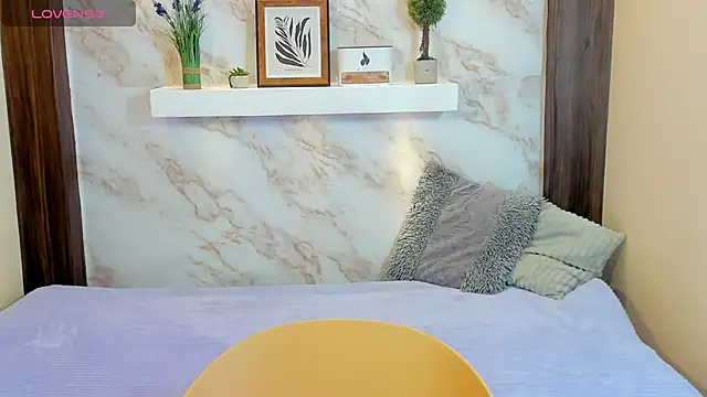 AmyBarton02 online show from 2, 12, 2025