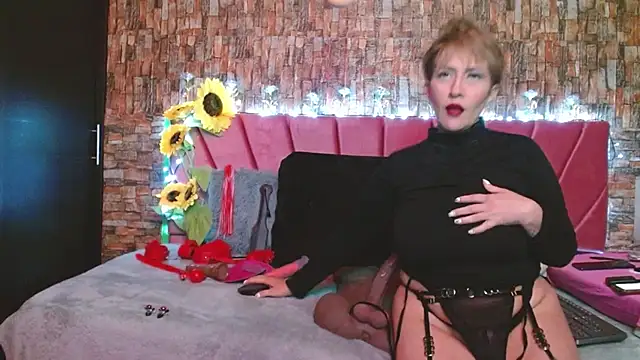 Isabelle Lov18 online show from 31, 12, 2024