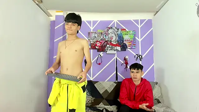 Snapshot of Fresahot2005 chatting on 1, 12, 2024 Fresahot2005 online show from 1, 12, 2024