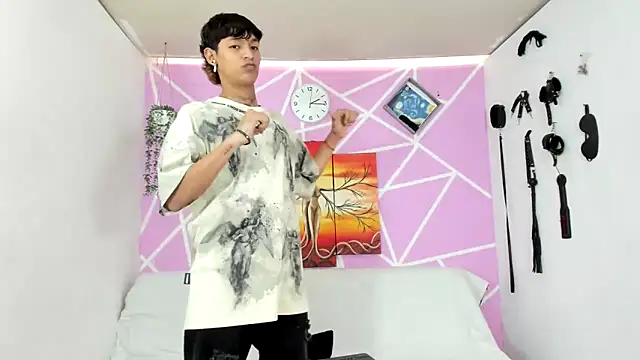 Snapshot of Fresahot2005 chatting on 7, 2, 2025 Fresahot2005 online show from 7, 2, 2025